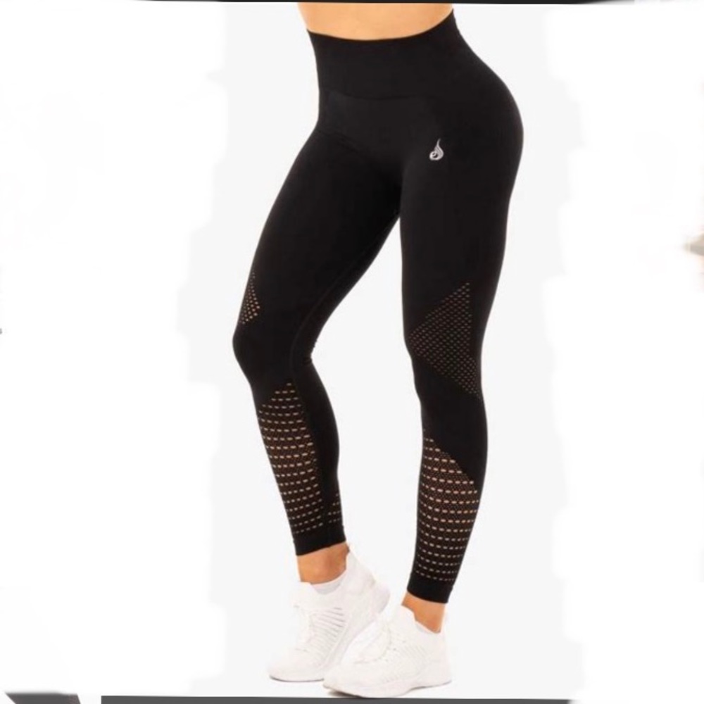 ◾️RYDERWEAR Electra Seemless Leggings◾️Size L - NEW!!